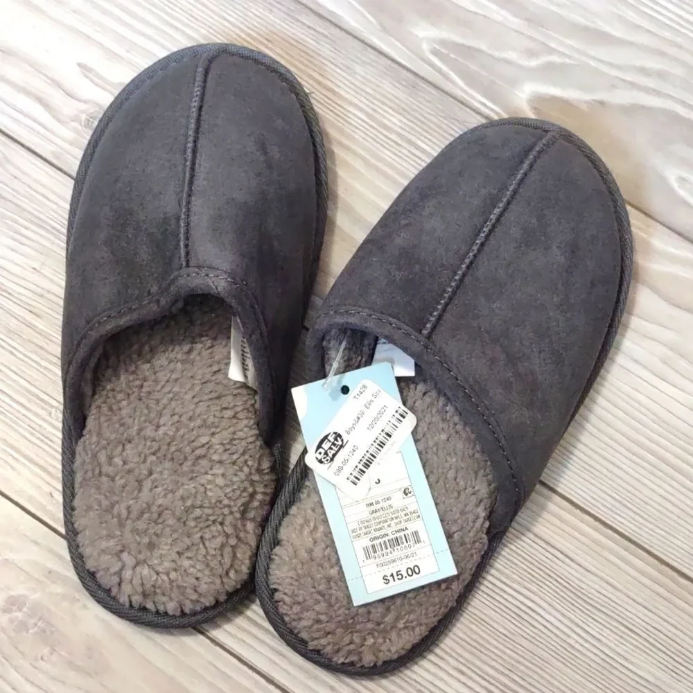 (83-0177)    Cat & Jack Ellis Slippers Sz M (2/3)
